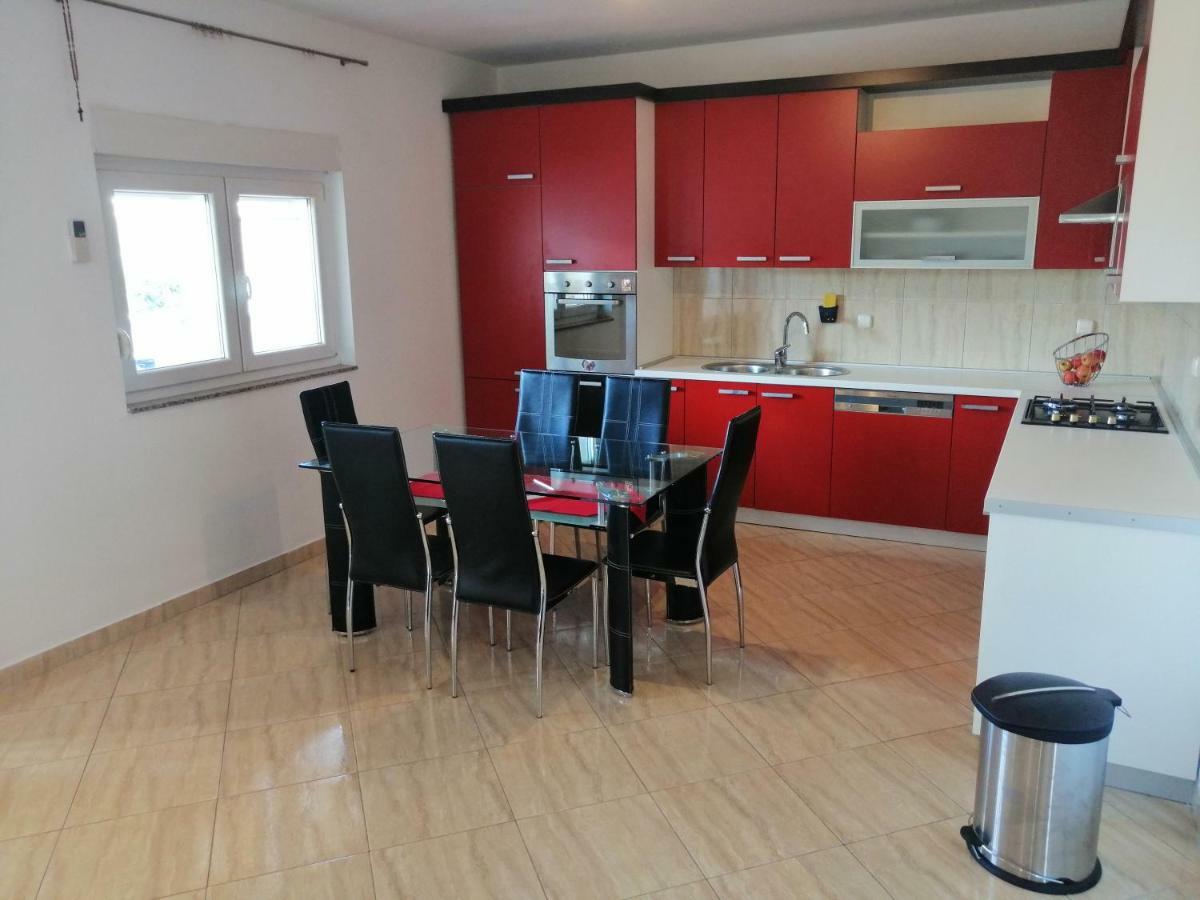 بوسيدارجي Apartman Rosanda المظهر الخارجي الصورة
